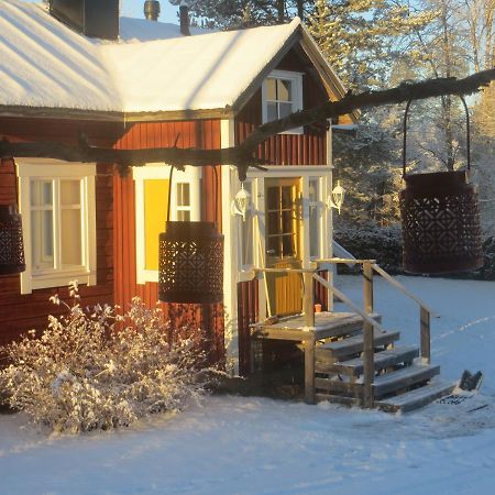 梅灵皮蒂小屋酒店 Naamijoki 外观 照片