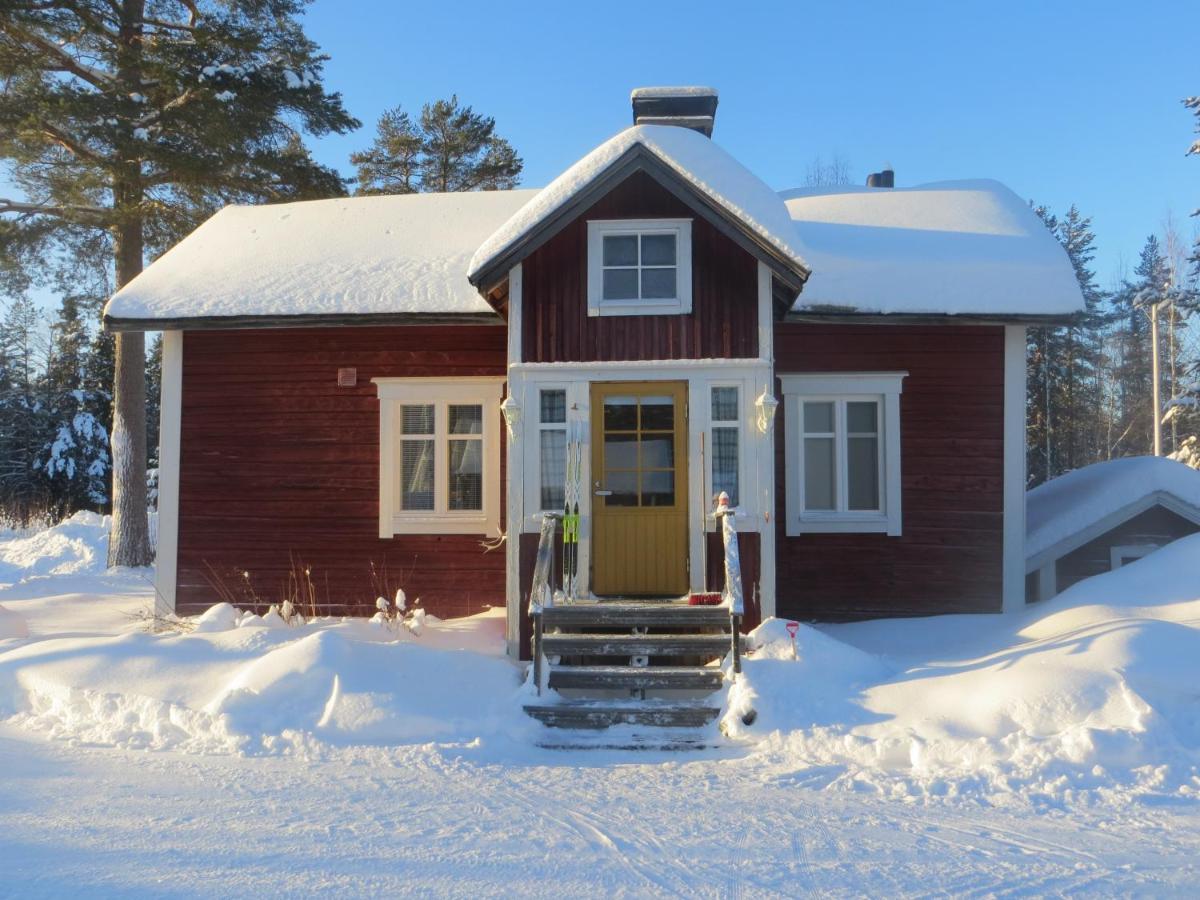 梅灵皮蒂小屋酒店 Naamijoki 外观 照片