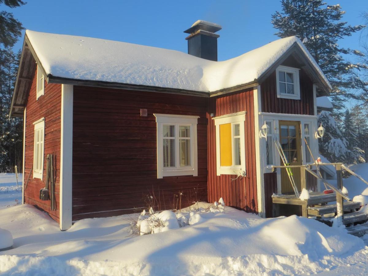 梅灵皮蒂小屋酒店 Naamijoki 外观 照片