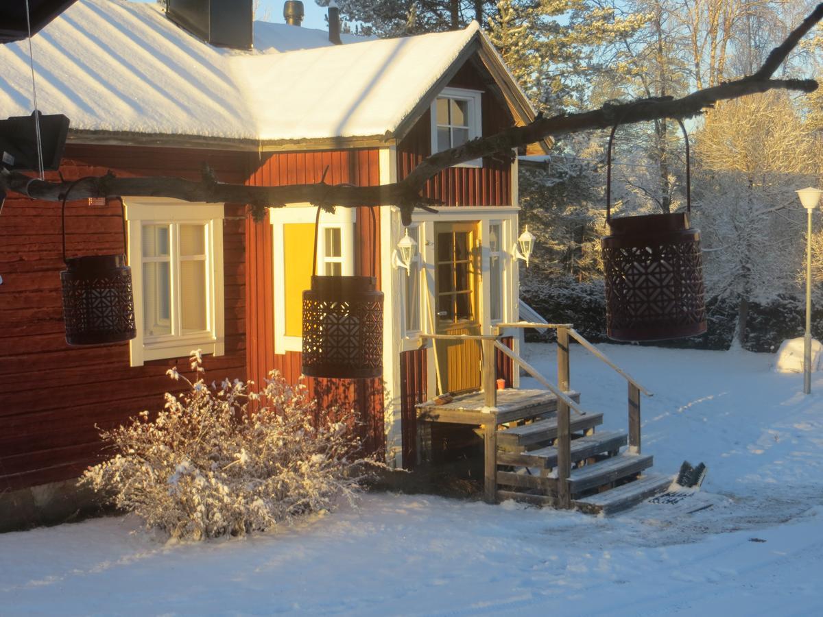 梅灵皮蒂小屋酒店 Naamijoki 外观 照片